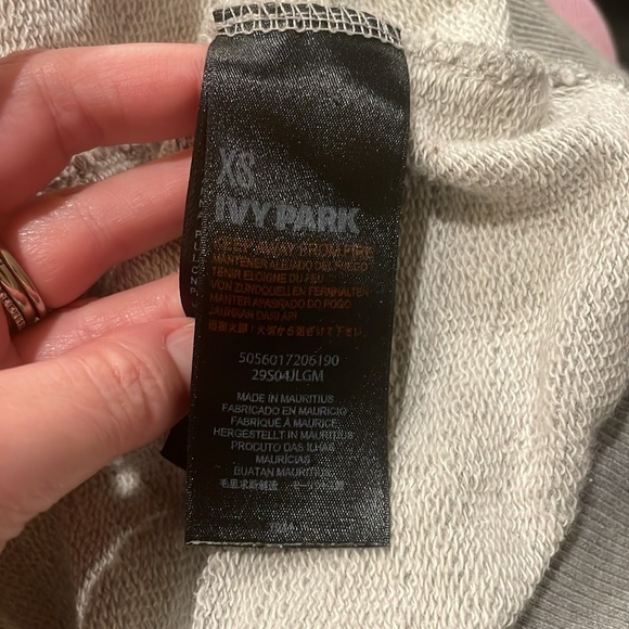 Ivy Park Crew Neck - Picture 4 of 4